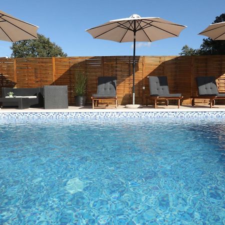 Apartman Debora Sa Privatnim Bazenom Pula Exterior foto