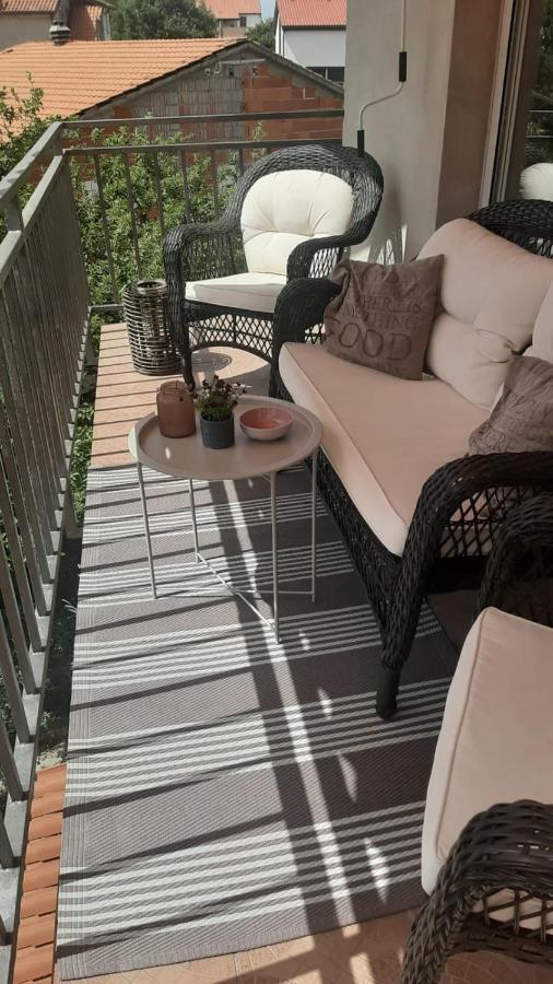 Apartman Debora Sa Privatnim Bazenom Pula Exterior foto