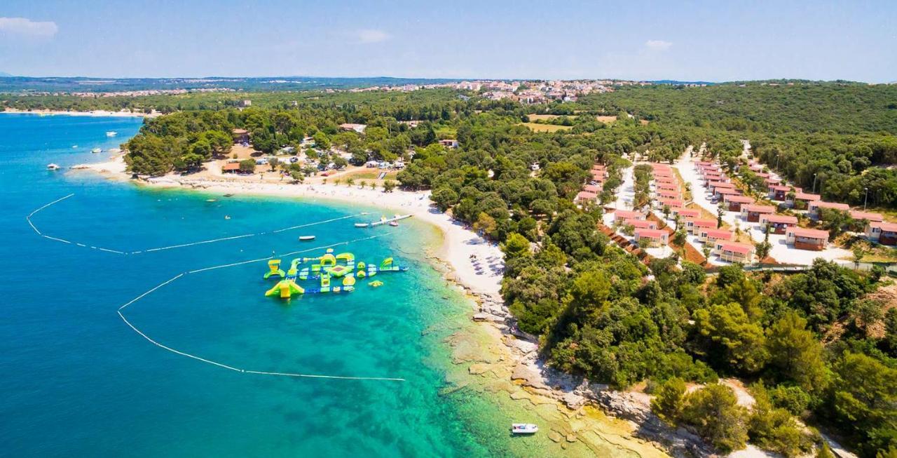 Apartman Debora Sa Privatnim Bazenom Pula Exterior foto