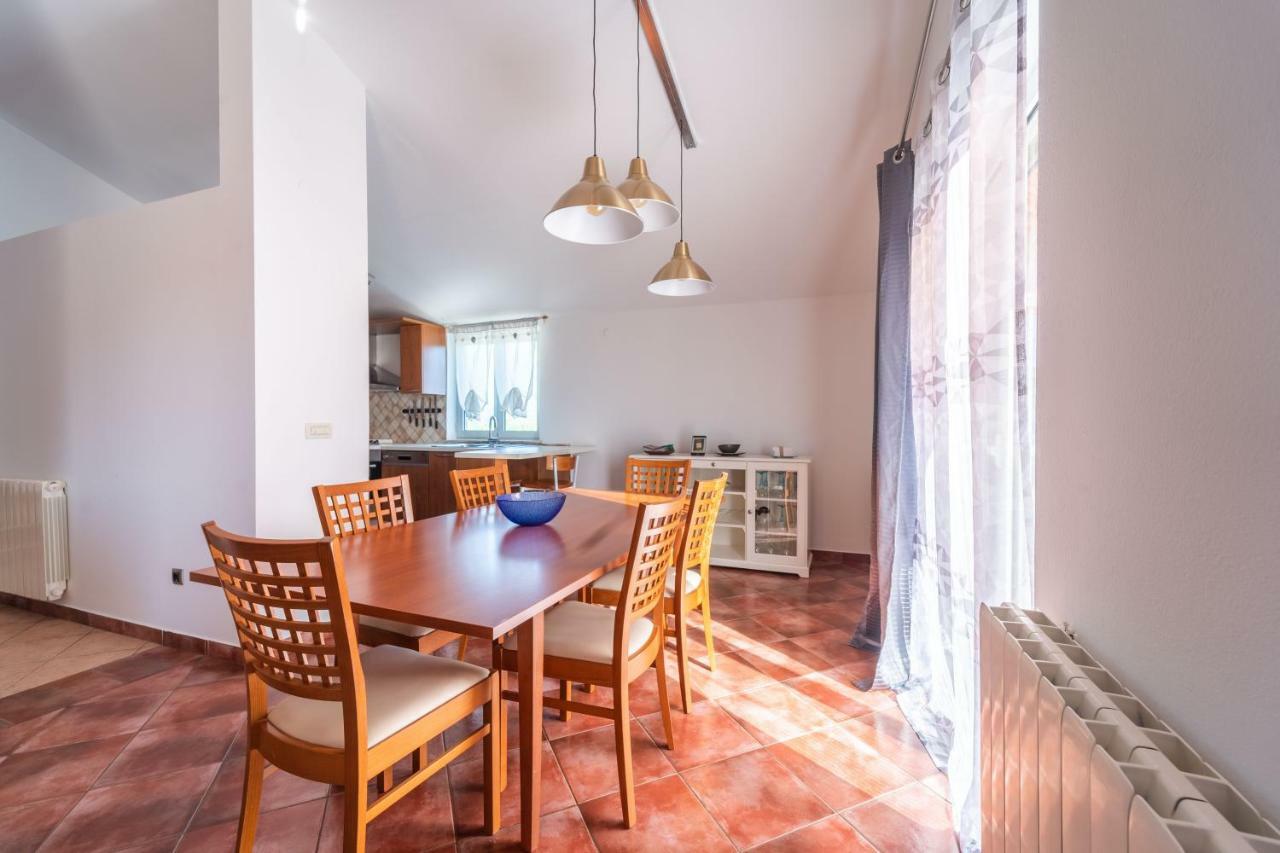 Apartman Debora Sa Privatnim Bazenom Pula Exterior foto